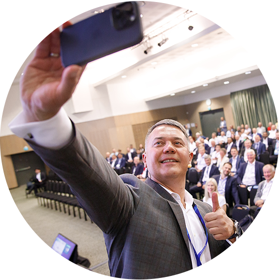 Deals are signed at MRO Europe